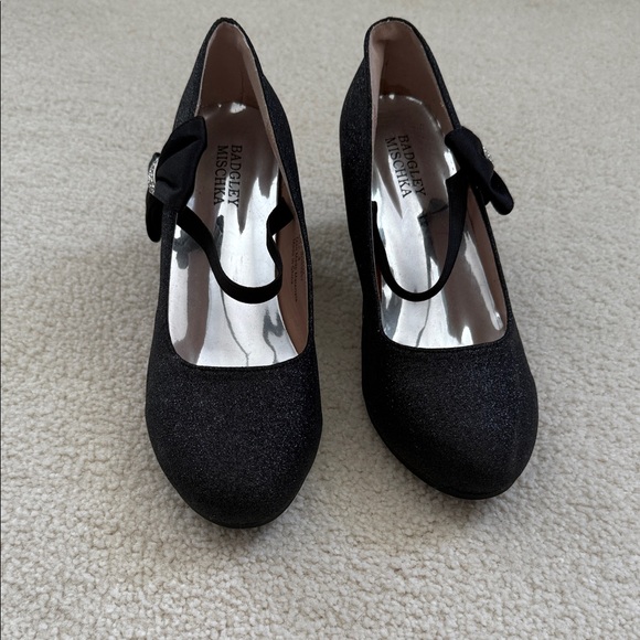 Badgley Mischka Other - Badgley Mischka Girls Black Heels